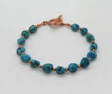Load image into Gallery viewer, Kingman turquoise pebbles &amp; copper bracelet

