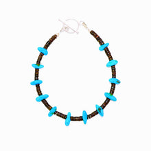Load image into Gallery viewer, Kingman turquoise &amp; baby olive shell bracelet in sterling silver
